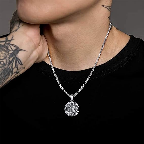 Collar con colgante de runa Lún: despierta tu fuerza interior